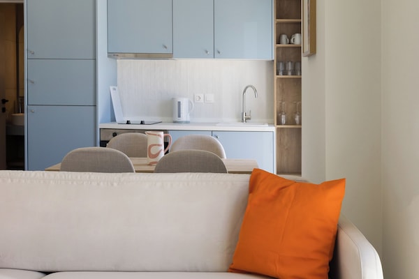 Apartment, 2 Bedrooms | Living area