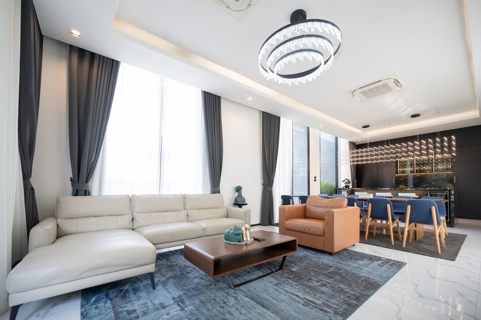 Villa, Hügelblick | Wohnzimmer