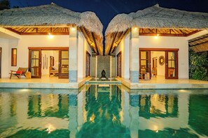 Outdoor pool - A little slice of Heaven, Villa Evelyne staffed 5-bedroom villa central Seminyak (Bali)