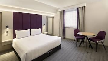 Standard Double Room, Roll-in Shower | Bed sheets