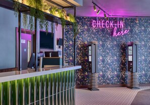 Reception - Premier Inn Cardiff North (Cardiff)