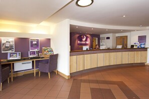 Reception - Premier Inn Bolton - Stadium/Arena (Bolton)