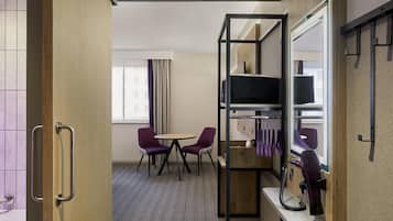 Standard Double Room, Roll-in Shower | Bed sheets