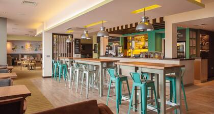 Premier Inn Luton Town Centre