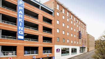 المنشأة من الخارج