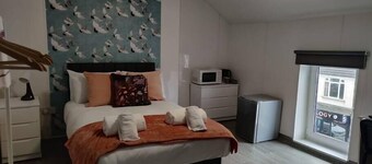 Private En-Suite • TV • Fridge • Microwave