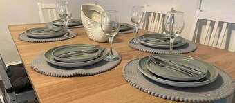 3 Triple Rooms • Parking • Smart TVs • Work Stays