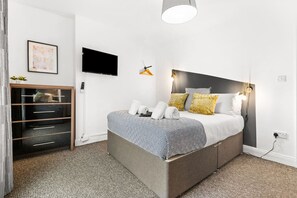 3 Schlafzimmer, Bügeleisen/Bügelbrett, Reisekinderbett, kostenloses WLAN
