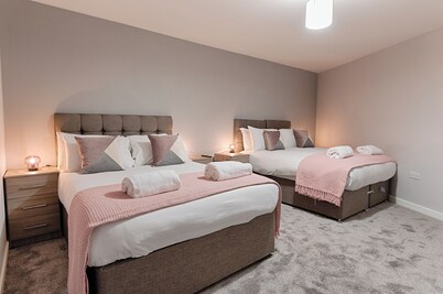 Fully Equipped Kitchen, Double room, Parking