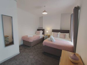 3 soverom, strykejern/-brett og wi-fi (inkludert)