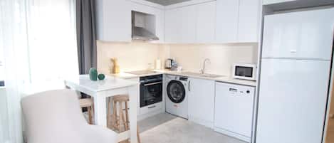 Microwave, oven, stovetop, dishwasher