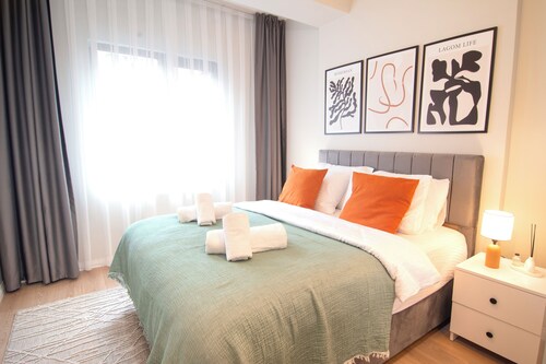 brand new apt with bedroom & office