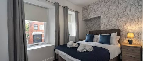 1 bedroom, iron/ironing board, free WiFi