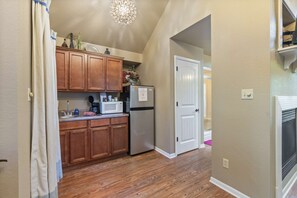 Fridge, microwave, coffee/tea maker