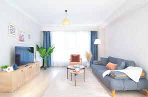 Smart TV - Cozy 2BR Apt Near Vialand Mall with Nespresso (Eyüpsultan)