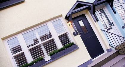 Tucked Away, Beach Access Sleeps 4