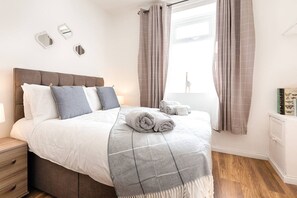 4 Schlafzimmer, Bügeleisen/Bügelbrett, Internetzugang