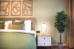 2 bedrooms, desk, iron/ironing board, free WiFi