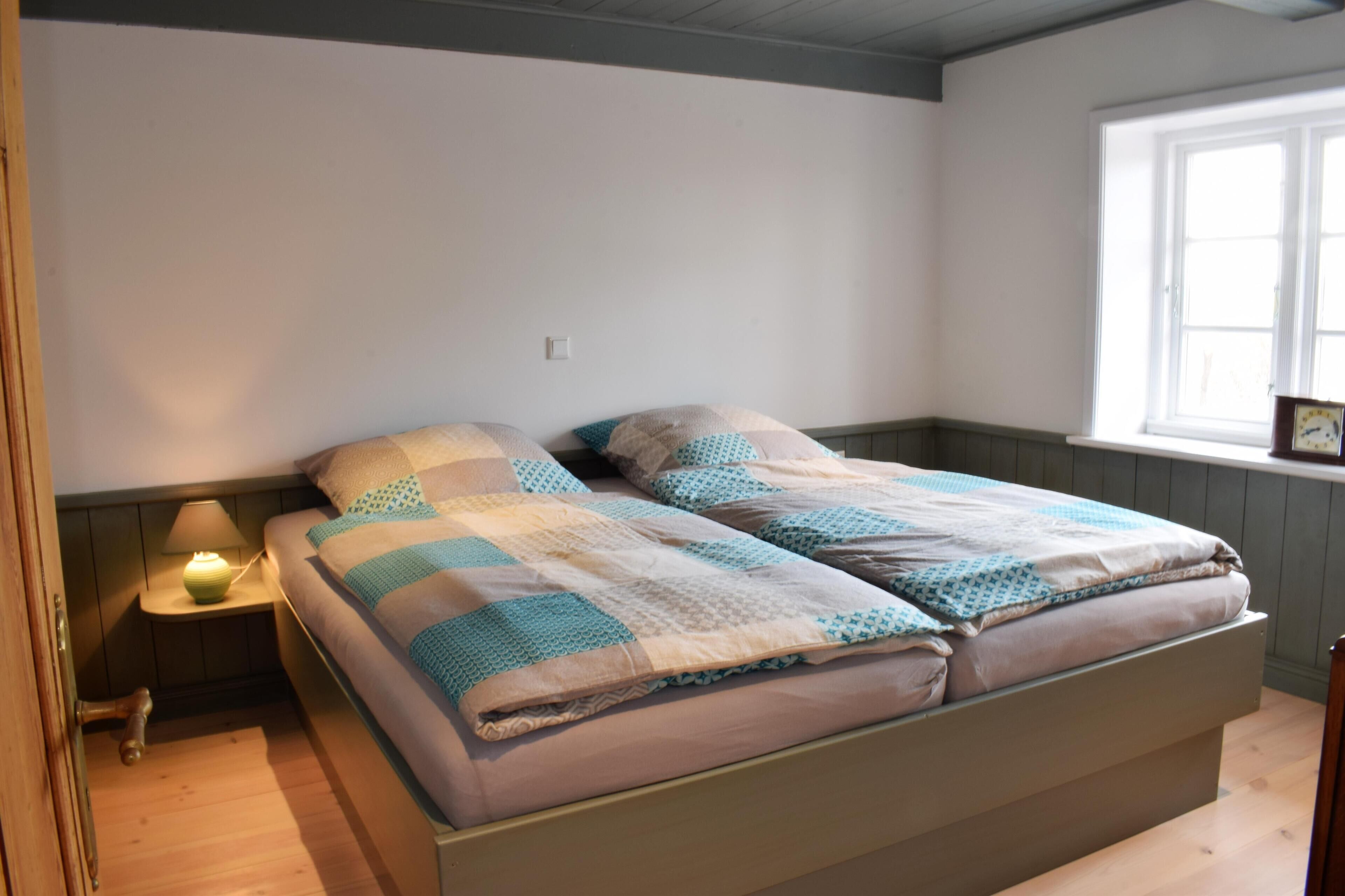 3 bedrooms, travel cot, free WiFi