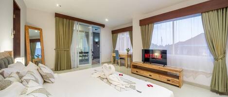 In-room safe, iron/ironing board, free WiFi