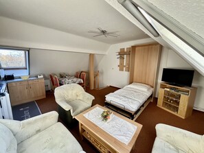 3 bedrooms, free WiFi, bed sheets