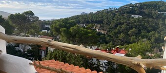 Cozy 1-bedroom apartment in tranquil IB with AC, WiFi