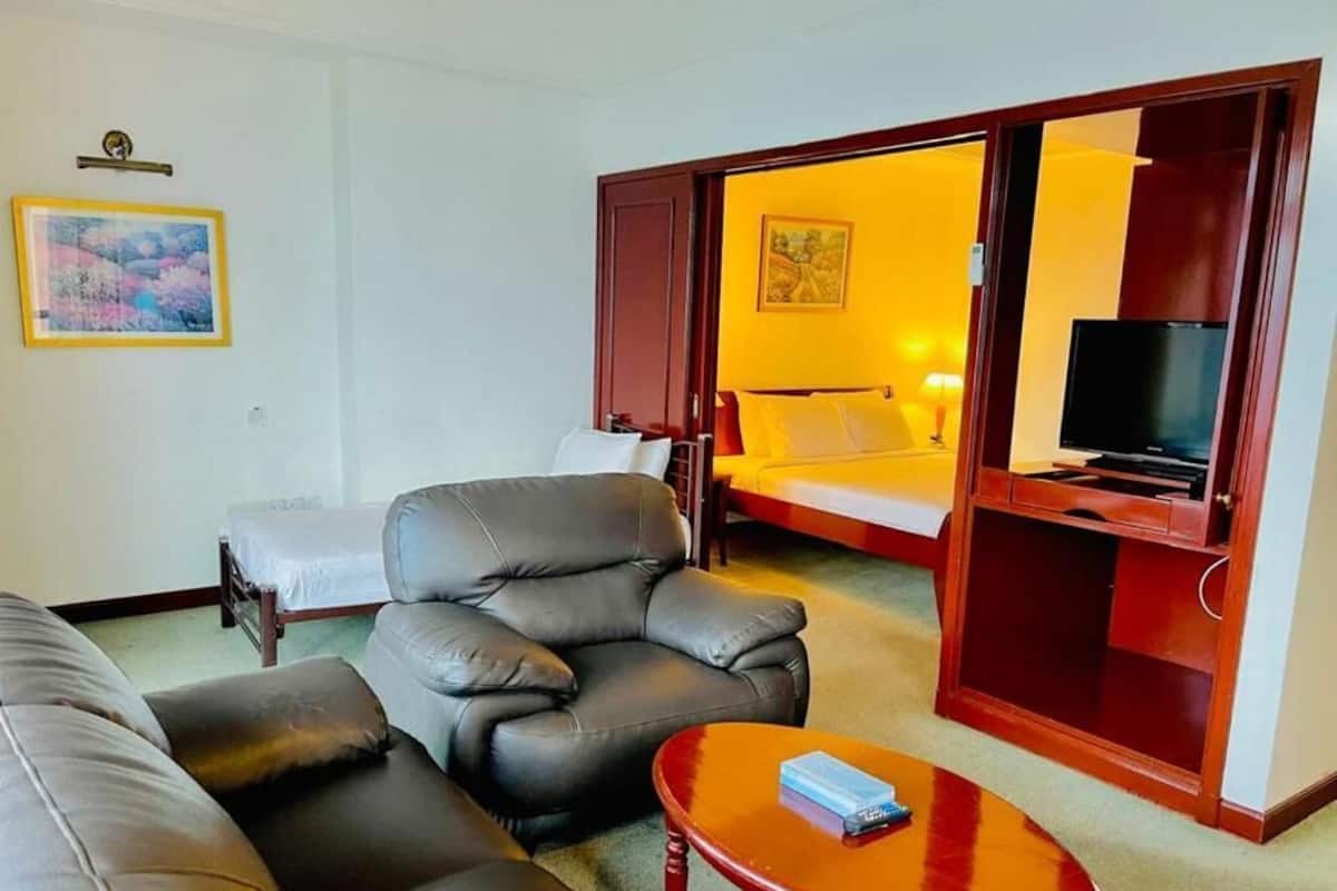 Superior Apartment, City View | Soundproofing, iron/ironing board, free WiFi