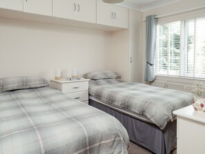 2 chambres, fer et planche à repasser, accès au Wi-Fi (inclus)