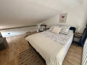 1 室のベッドルーム