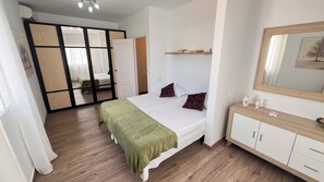 2 Schlafzimmer, Bügeleisen/Bügelbrett, kostenloses WLAN, Bettwäsche