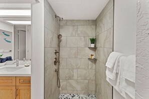 Shower, hair dryer, towels