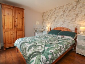 3 bedrooms, individually decorated, individually furnished, free WiFi - Tea Cosy Cottage (Bude)