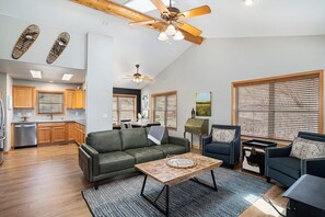 TV connectée, baby-foot, table de tennis de table