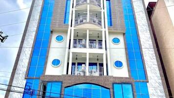 Fachada de la propiedad