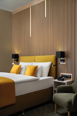 Standard Double Room | In-room safe, desk, laptop workspace, free WiFi - Hotel Allora (Budapest)