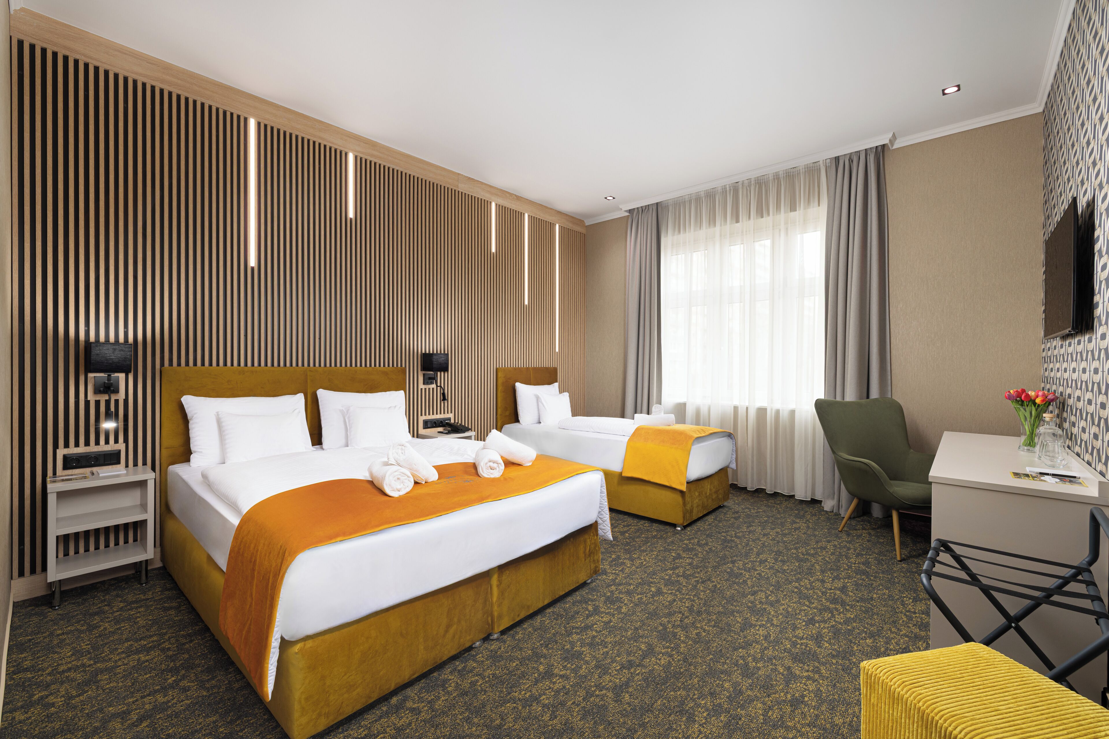 スーペリア トリプルルーム | セーフティボックス (室内)、デスク、ノートパソコン用作業スペース、WiFi (無料)