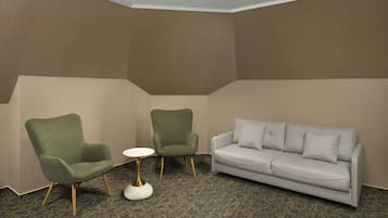 In-room safe, desk, laptop workspace, free WiFi