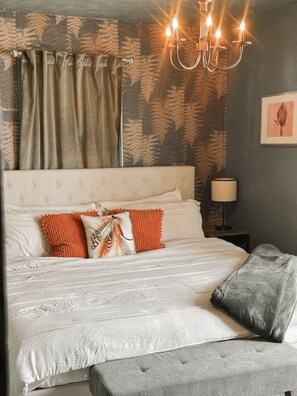 2 bedrooms, desk, free WiFi, bed sheets