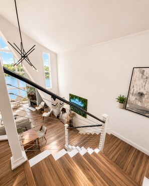 Interior - HGTV House-Highline Horizon-Lakefront-3BED/2.5BA/Dock/Firepit/Grill/Kayaks/Pet Friendly-12PP (Lake Ozark)