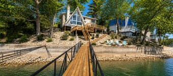 HGTV House-Highline Horizon-Lakefront-3BED/2.5BA/Dock/Firepit/Grill/Kayaks/Pet Friendly-12PP