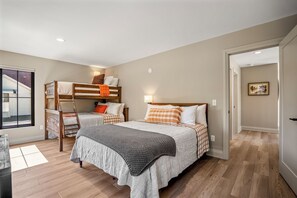 3 habitaciones, tabla de planchar con plancha y wifi gratis