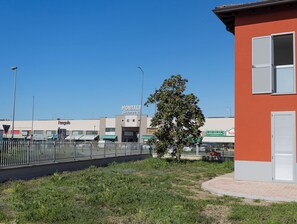 Exterior - The Green Nest 2km HighwayA21/Private parking (Piacenza)