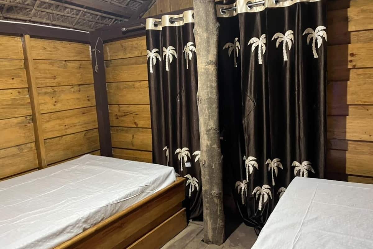 Double Room, Garden View | Free WiFi, bed sheets