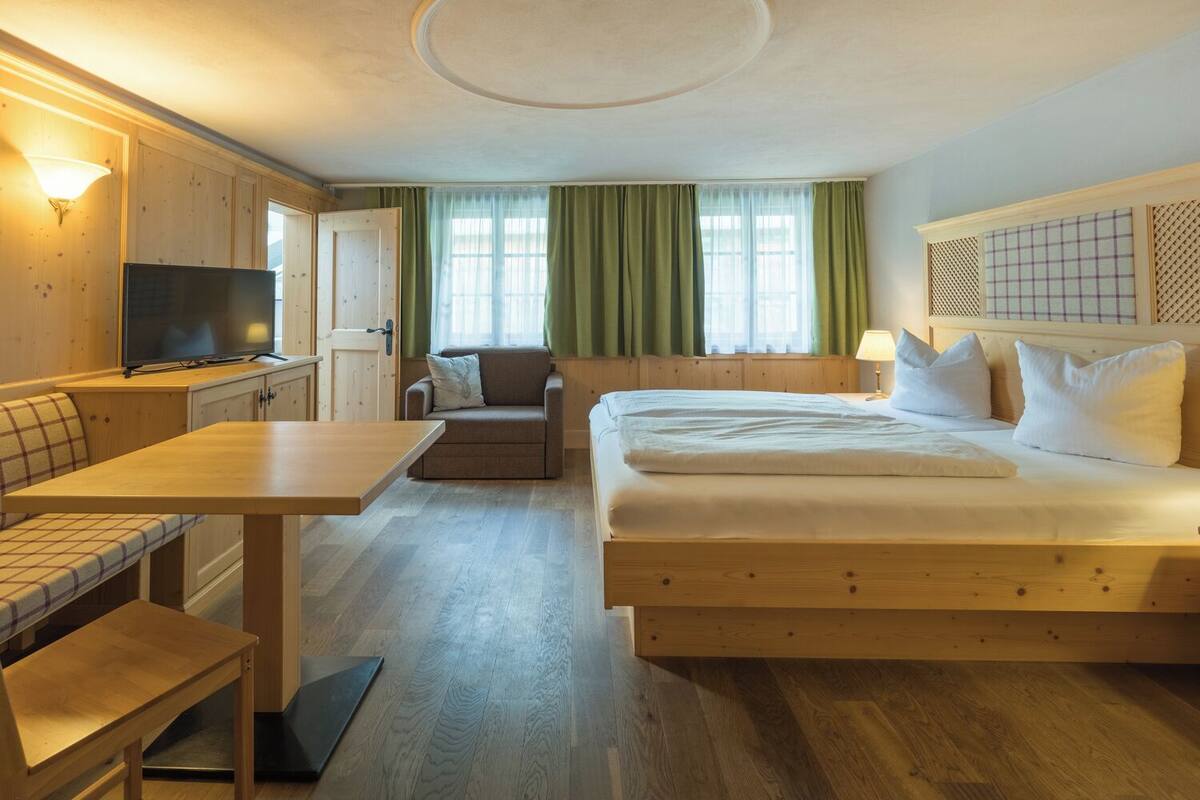 Classic Double Room