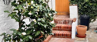 Perfect little house in Chelsea