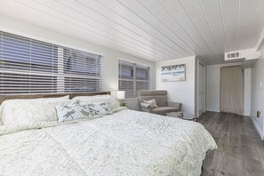 4 chambres, bureau, Wi-Fi gratuit, draps fournis