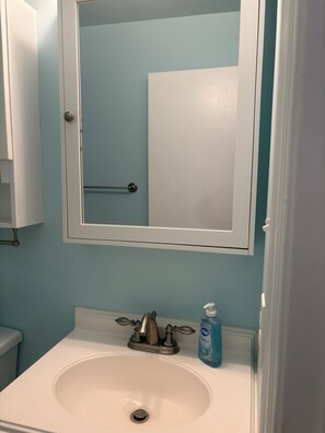 ヘアドライヤー、タオル