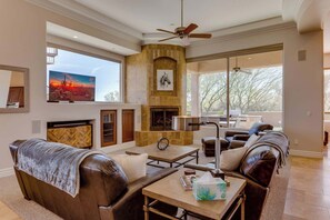 TV, fireplace, offices