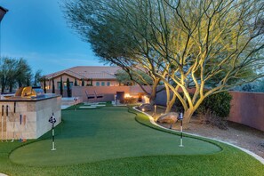 Property grounds - Lux Mansion with Heated Pool! (Scottsdale)