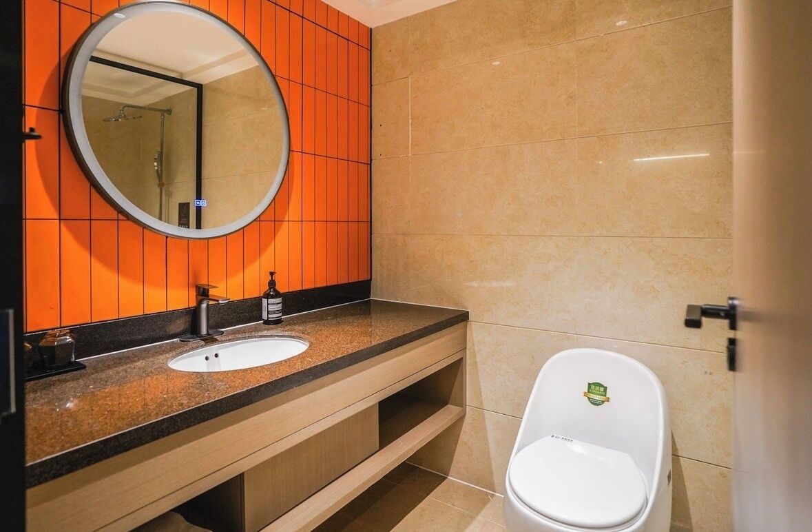Comfort Room | Bathroom | Free toiletries, slippers, soap, shampoo